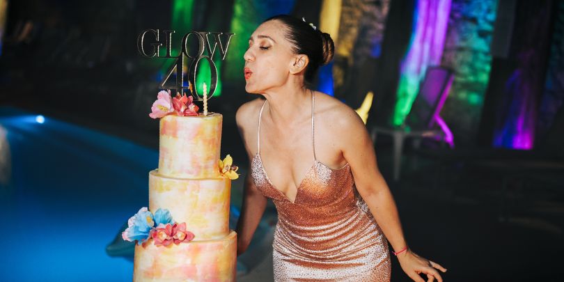 Malibù Glow – Pool Birthday Party