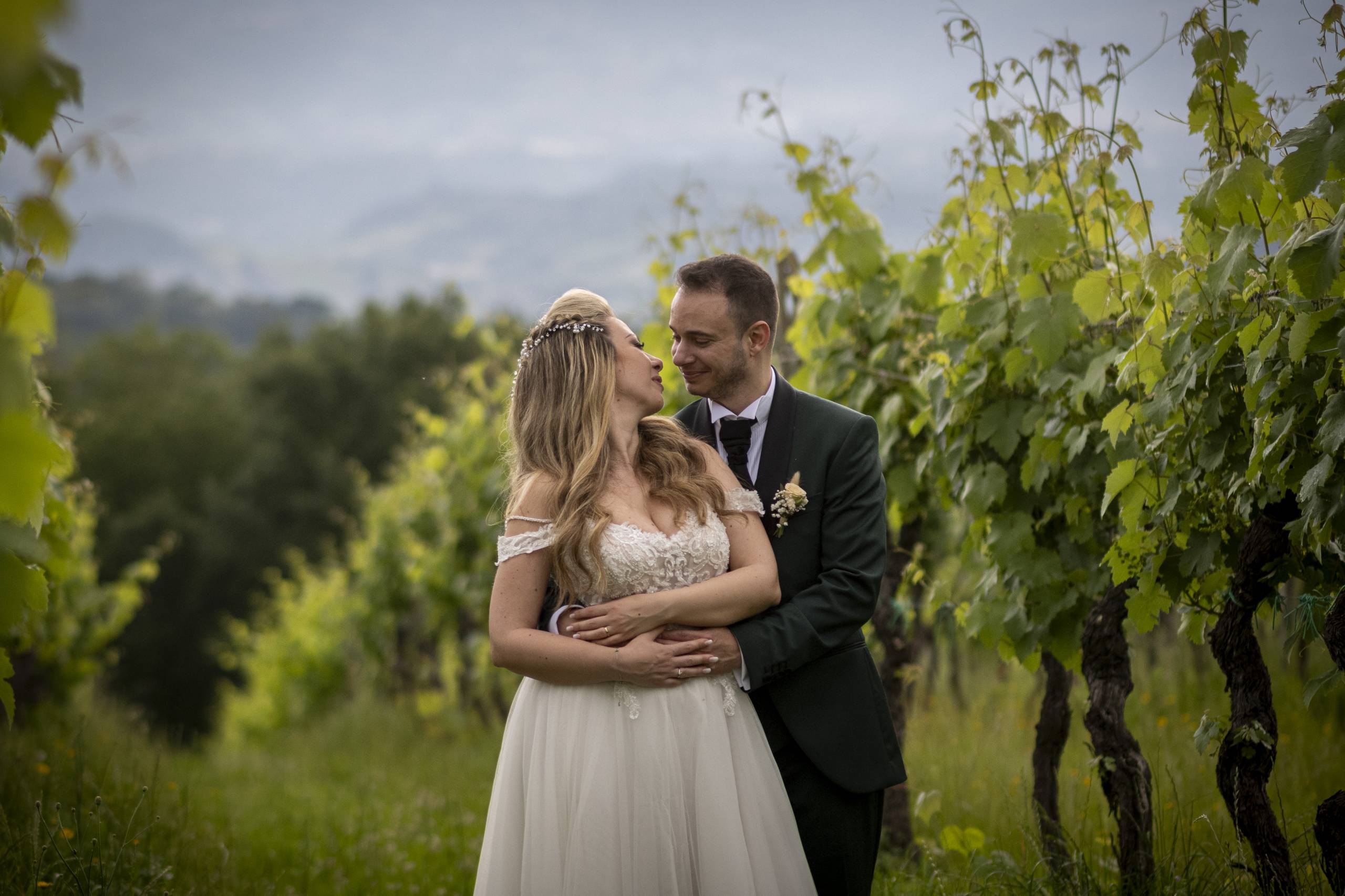 Simona & Francesco: a Tuscany wedding in vineyard
